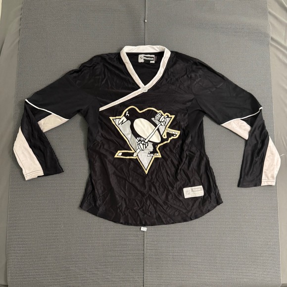 Reebok Tops - Reebok Pittsburgh Penguins NHL Womens Jersey Black White Long Sleeve Large